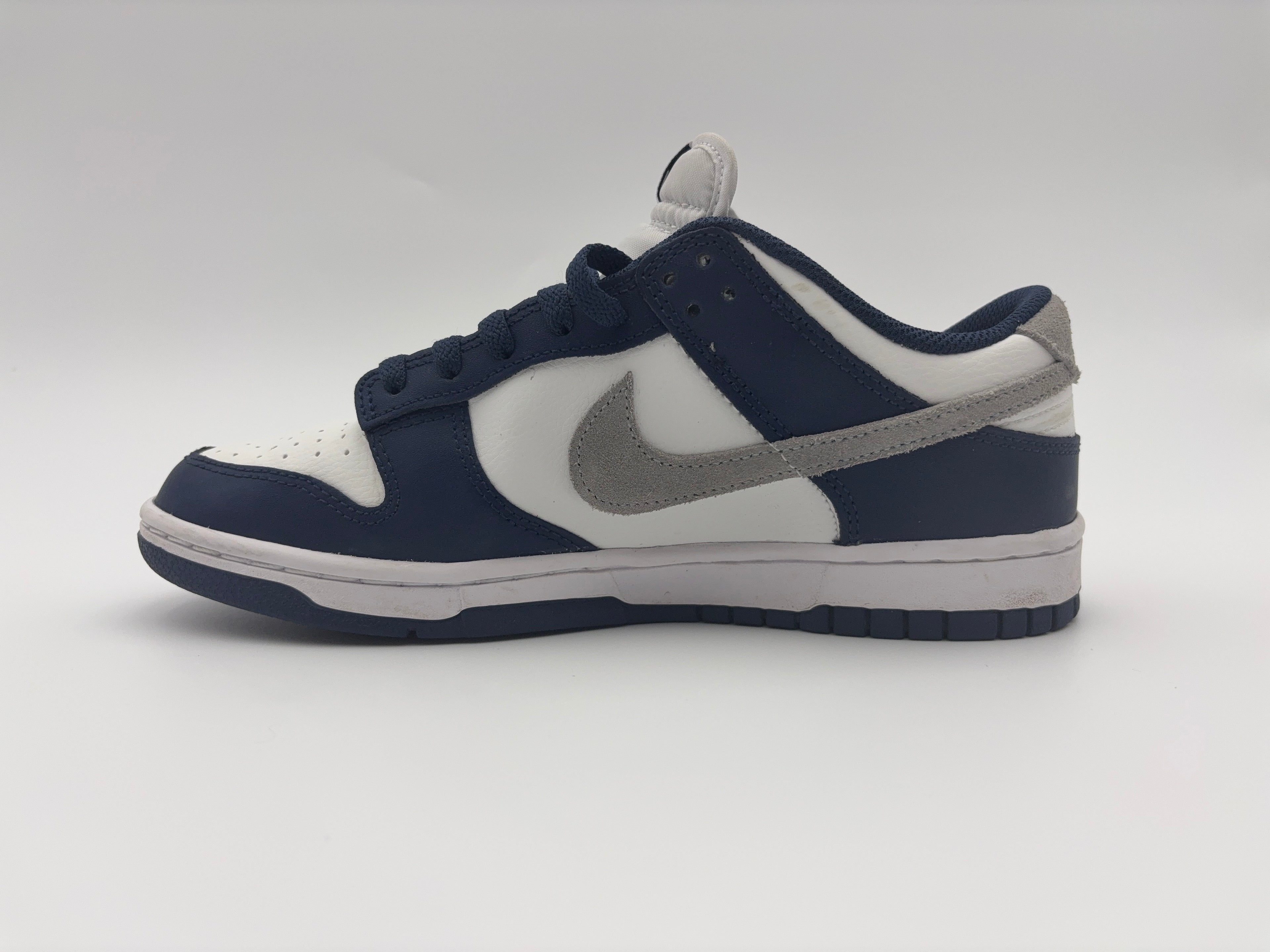 Dunk Low 'Midnight Navy Smoke Grey'