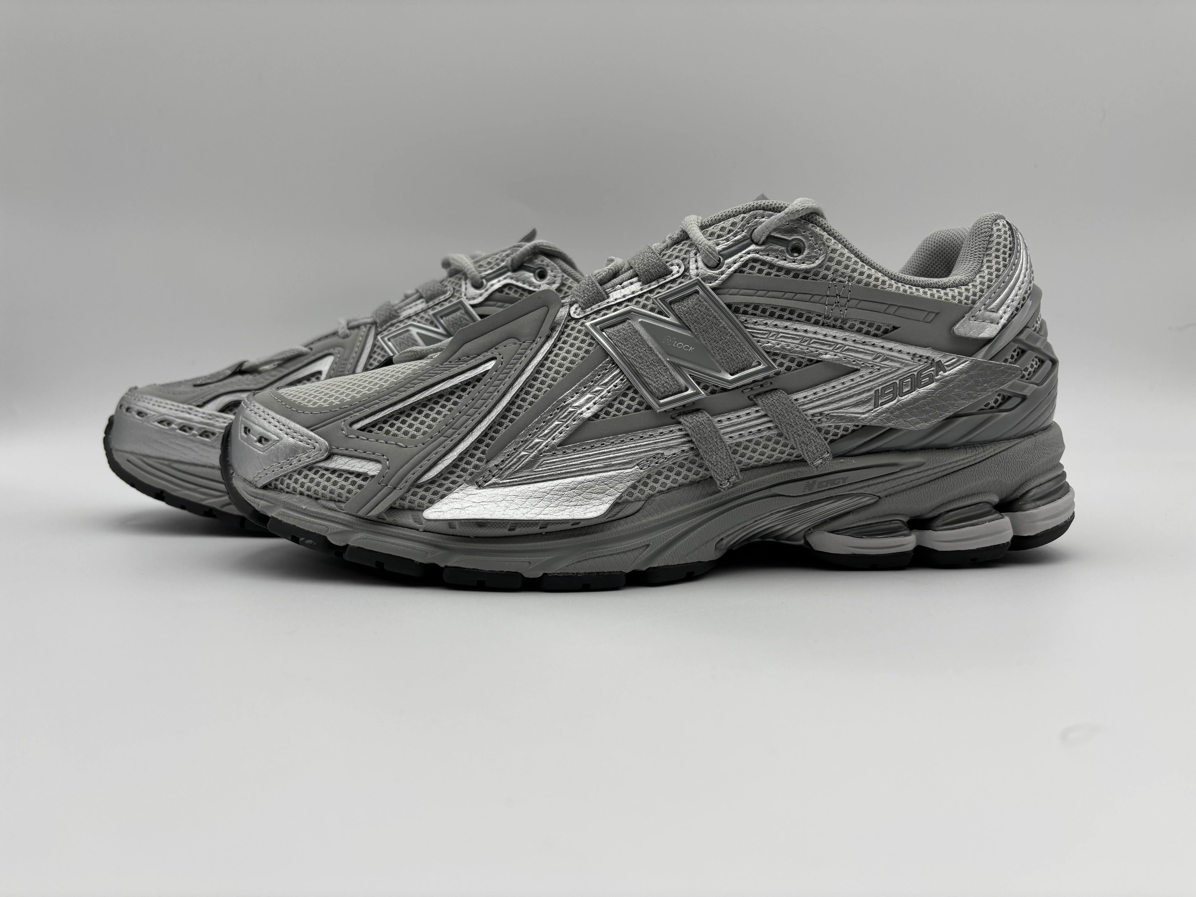 New Balance 1906A Tech Explosion Grey