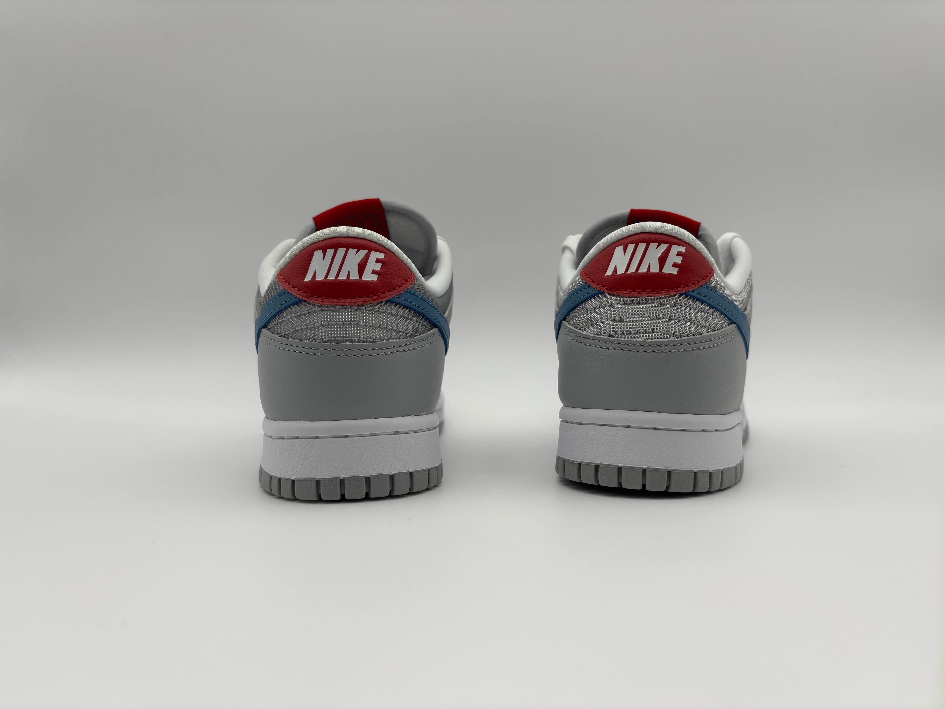 Nike Dunk Low Silver Surfer