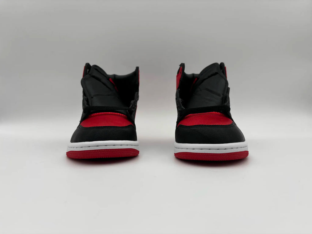 Jordan 1 Retro High OG Satin Bred