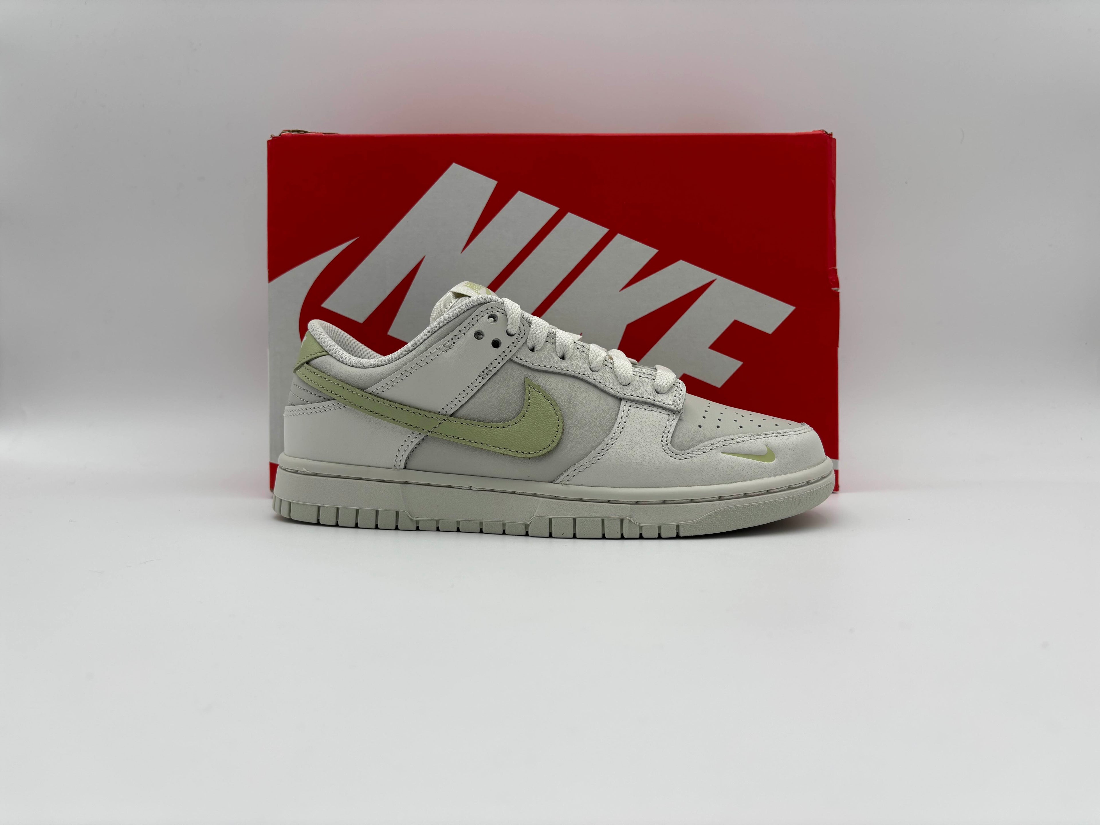 Nike Dunk Low Phantom Olive Aura