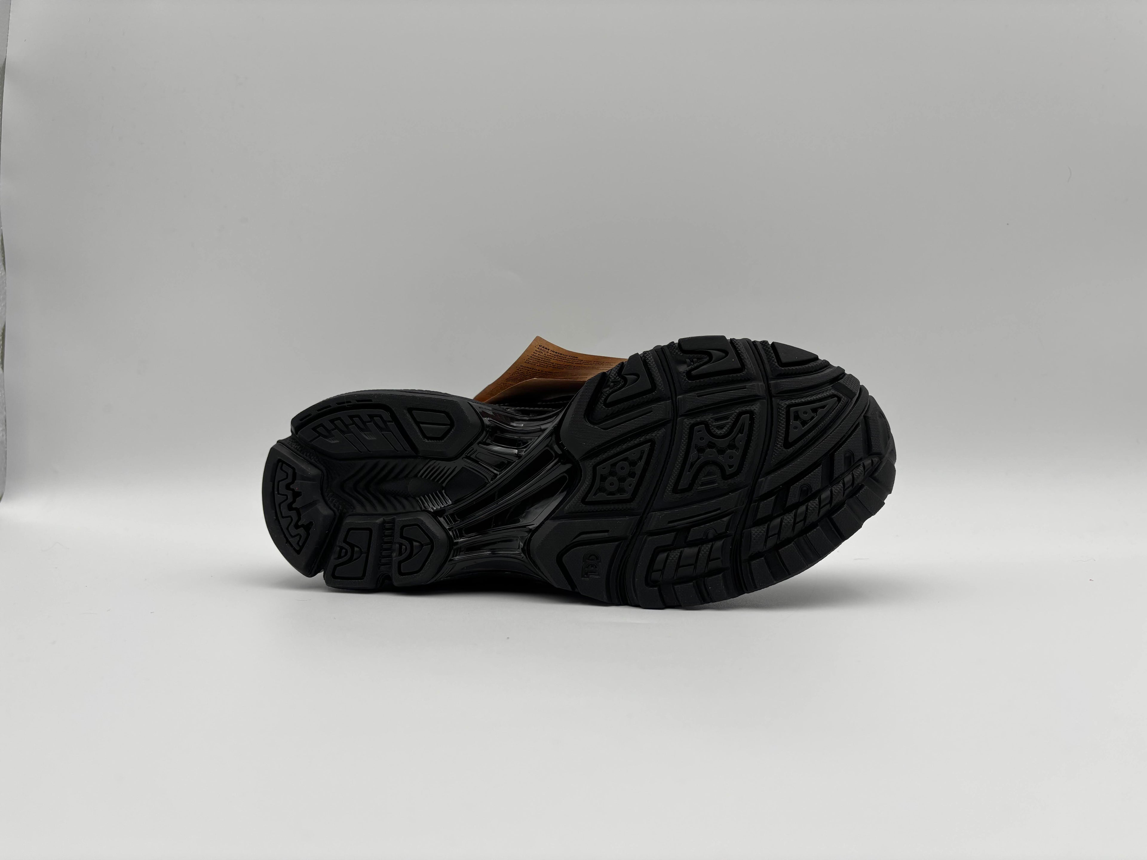 ASICS Gel-Kayano 14 Black Pure Silver