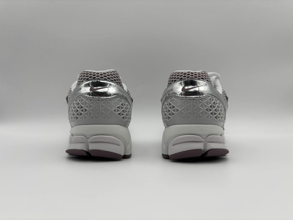Nike Zoom Vomero 5 Vast Grey Metallic Silver