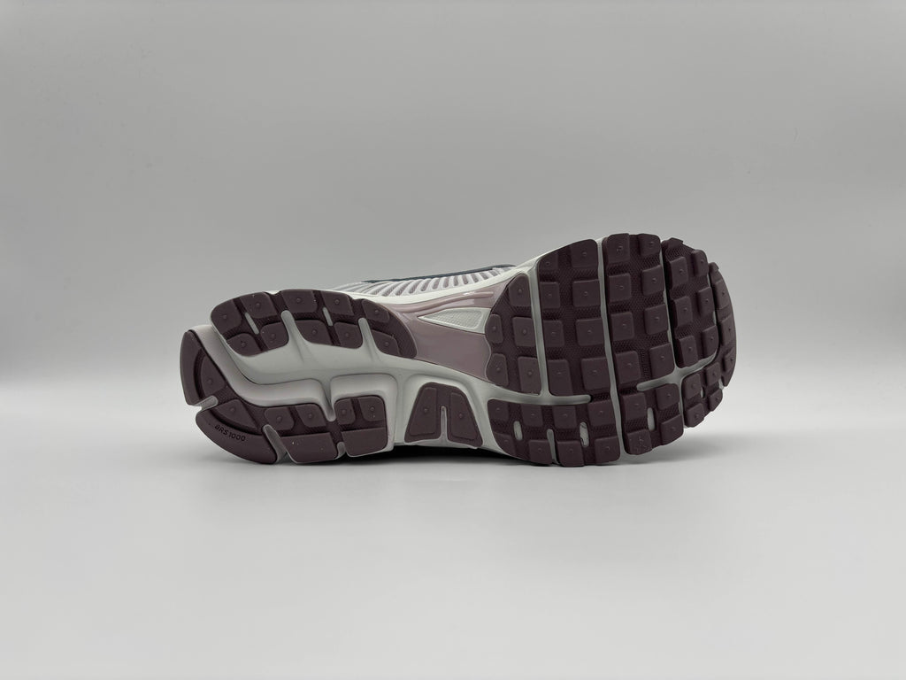 Nike Zoom Vomero 5 Vast Grey Metallic Silver