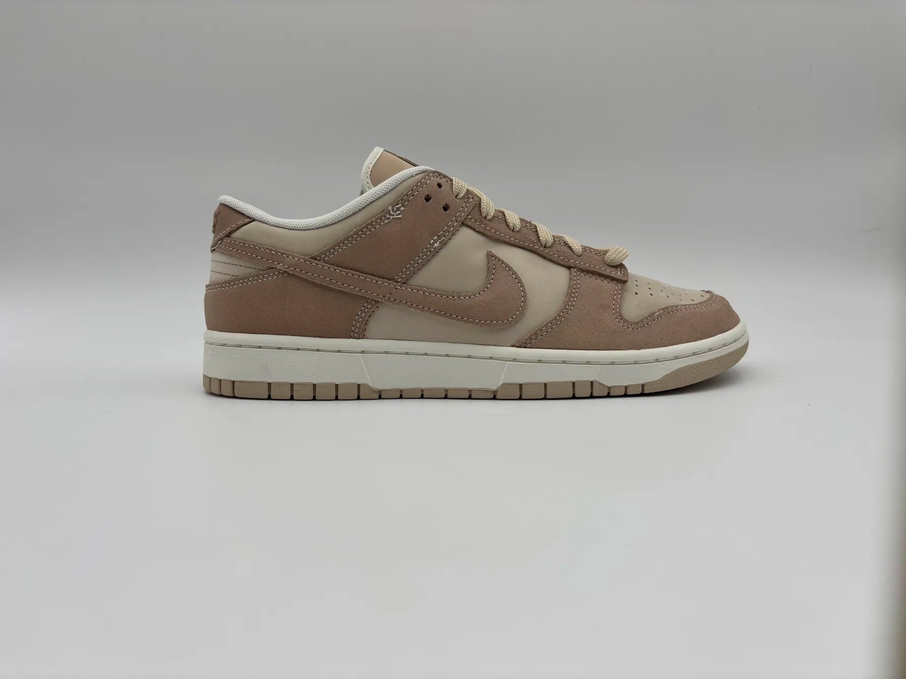 Nike Dunk Low Sanddrift Hemp